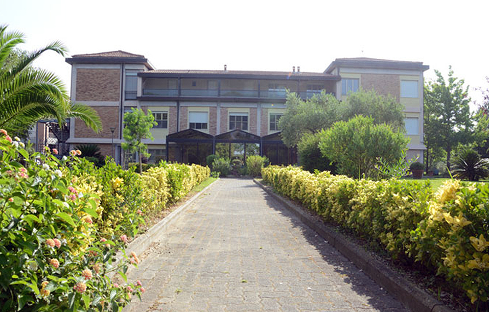 facciata RSA casa di riposo Viareggio Maria Domenica Barbantini