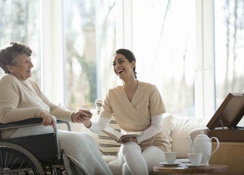 Strutture specializzate per l’Alzheimer: quali sono e quando rivolgersi
