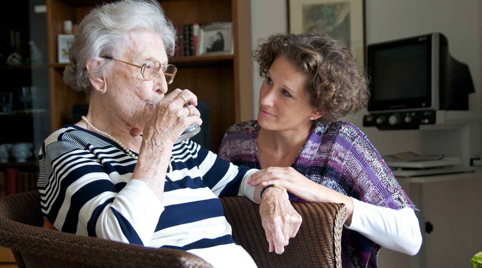 Alzheimer e allucinazioni, cosa fare quando si manifestano?