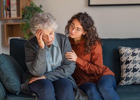 Alzheimer, come riconoscere quando è necessario rivolgersi a una struttura sanitaria