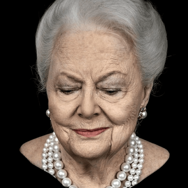 Olivia de Havilland: il simbolo di Hollywood compie 100 anni