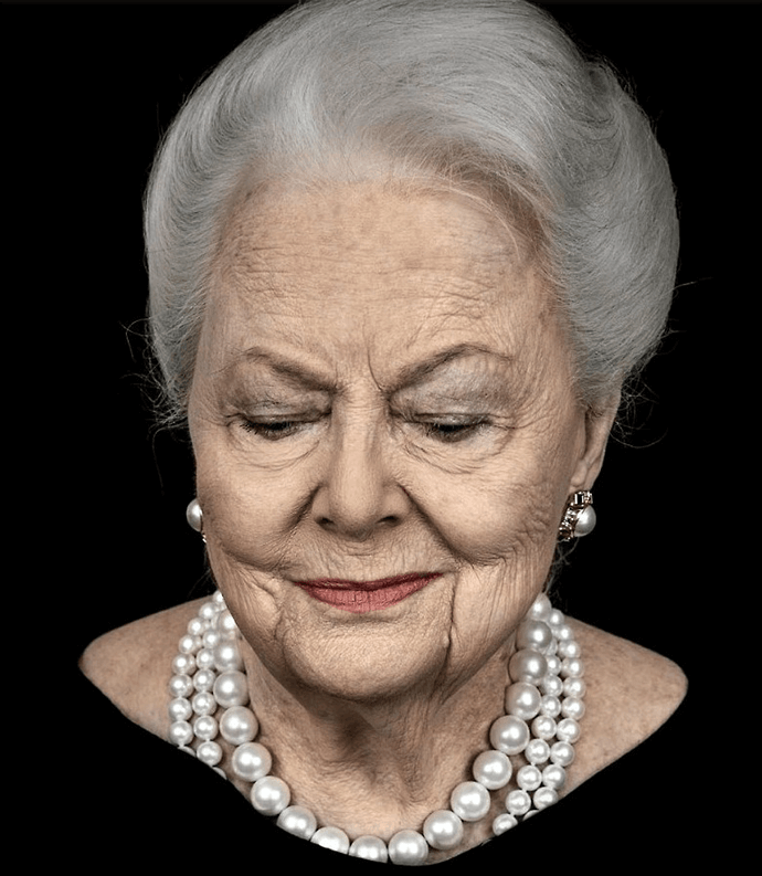 Olivia de Havilland: il simbolo di Hollywood compie 100 anni