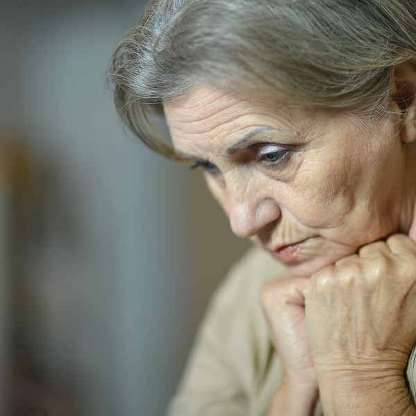 Anziani e solitudine: contrastare la depressione per allungare la vita
