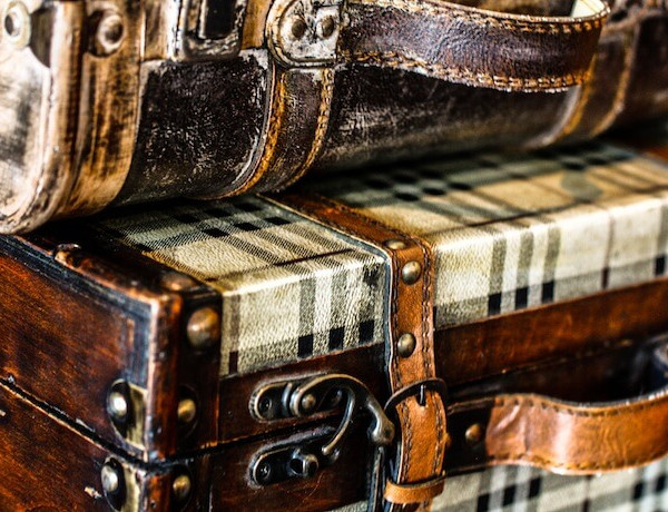 Anziani in vacanza: i farmaci da portare in viaggio