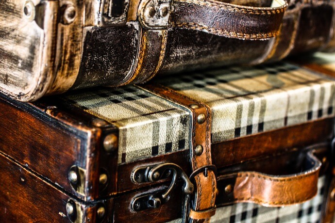 Anziani in vacanza: i farmaci da portare in viaggio