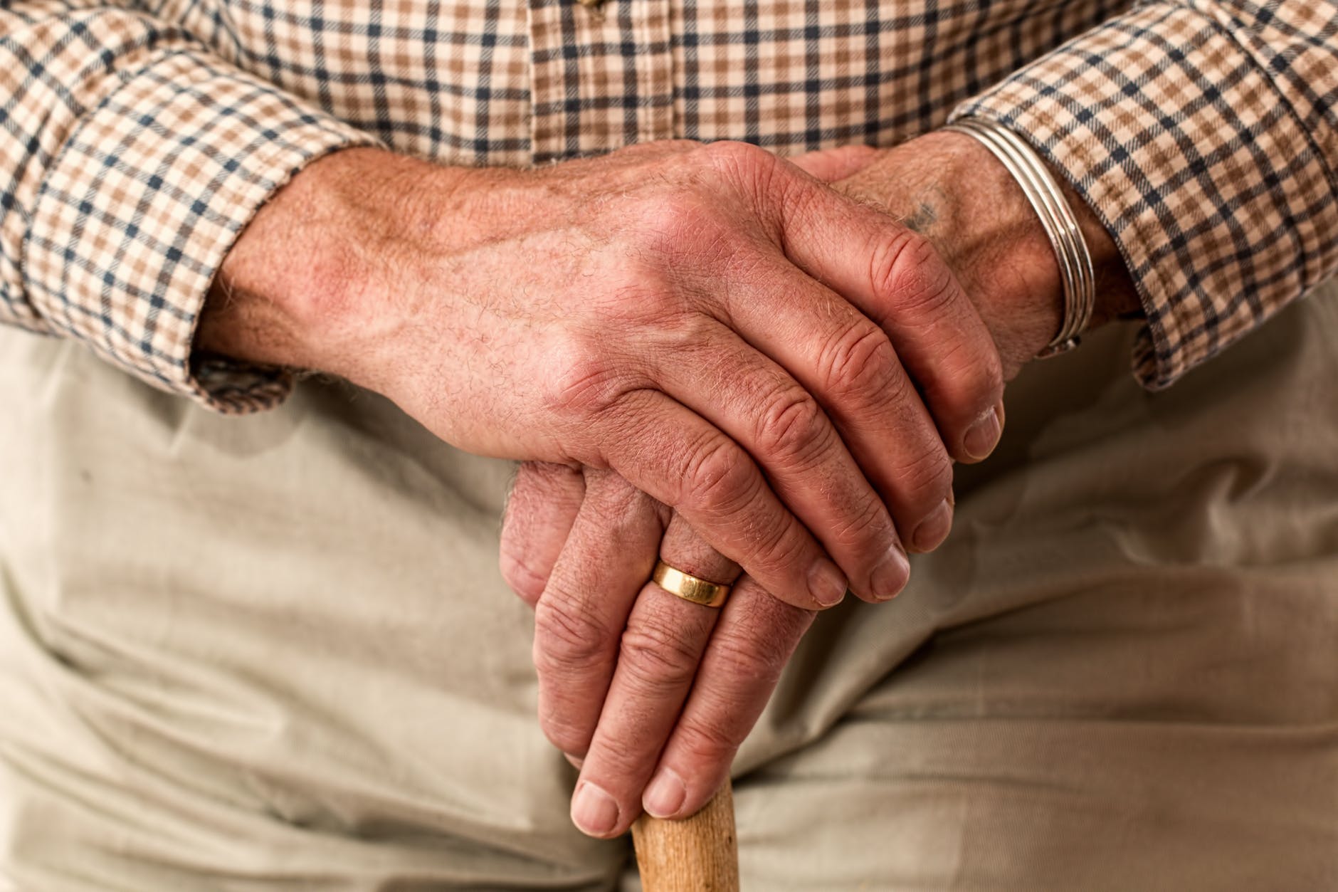  cura anziani caregiver