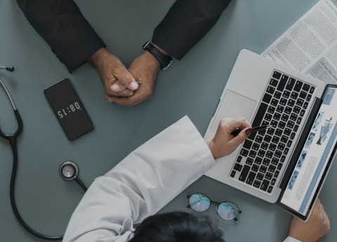 Come prevenire l’influenza: la guida di Korian