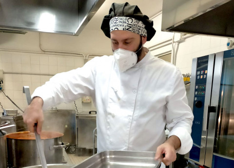 Cucinare in una struttura Korian: “Amore a primo piatto”