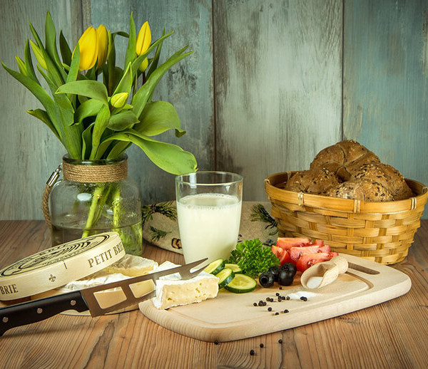 Osteoporosi negli anziani, come prevenirla con l’alimentazione