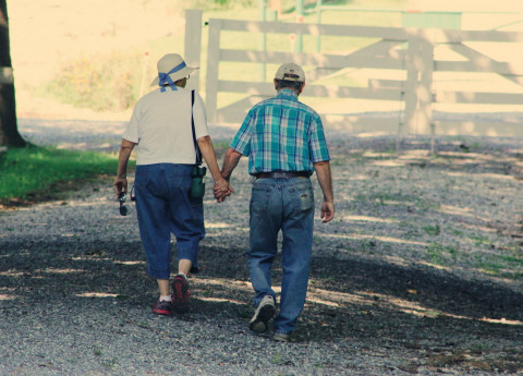 Scarpe ortopediche per gli anziani: la salute inizia dai piedi