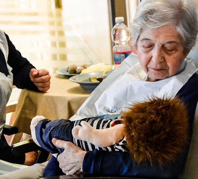 terapia della bambola alzheimer