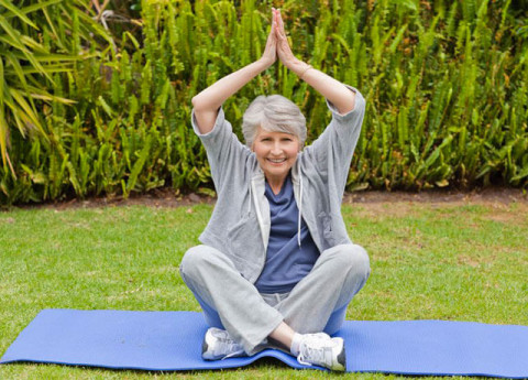 Yoga della risata: i benefici per i nostri Ospiti