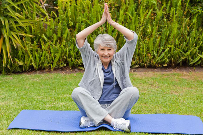 Yoga della risata: i benefici per i nostri Ospiti