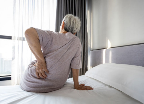 Tipi di dolore negli anziani: quali sono e come gestirli