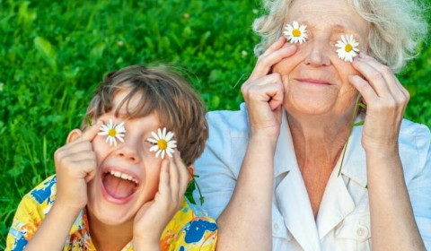 Monsignor Trabattoni<br>Animazione con i bambini del Grest