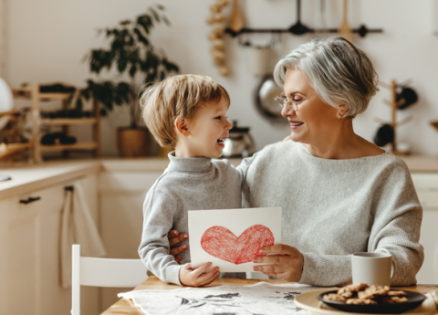 Poesie sui nonni: quali sono le migliori da custodire