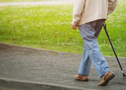 Come rinforzare i muscoli delle gambe degli anziani?