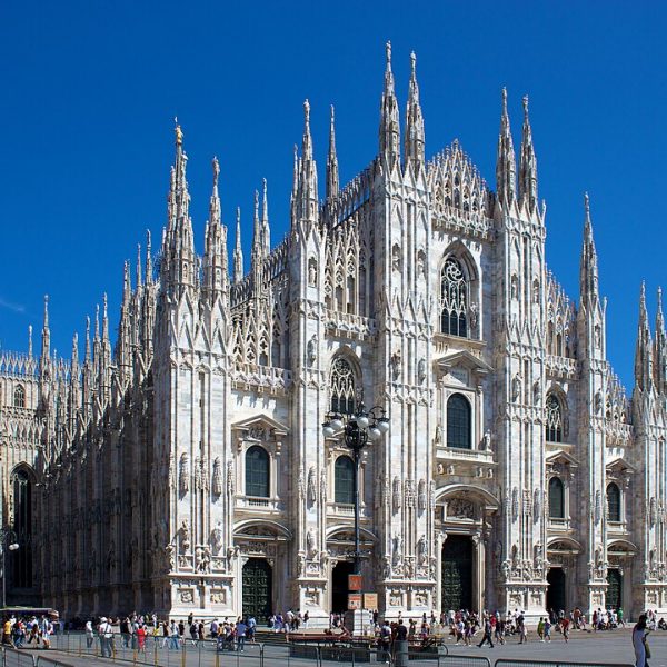 Santa Giulia e Chiara<br>Il Duomo di Milano