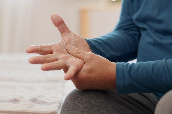 Come migliorare la circolazione negli anziani? I consigli di Korian