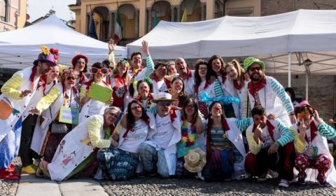 Mons. Trabattoni<br>Magie e sorrisi