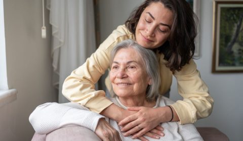 Come farsi riconoscere caregiver nel 2026: tutto quello che occorre sapere